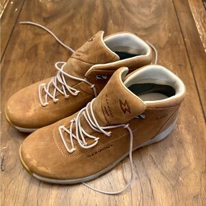 Garmont Women's Lace-Up Hiking Boots in Tan
